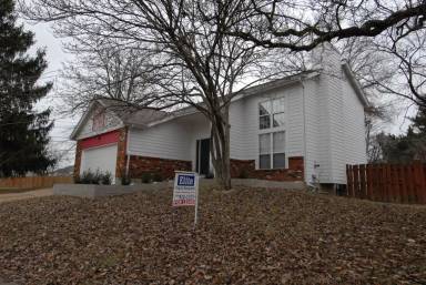 Main picture of 336 Woodland Hill Ct