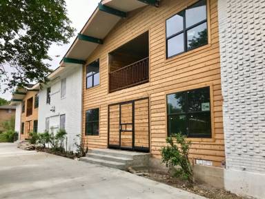 Main picture of 5520 Gaston Ave