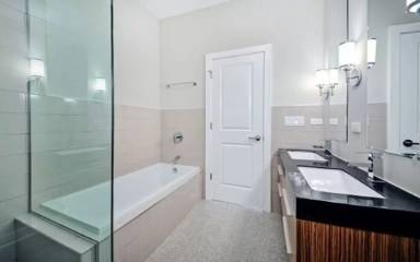 Main picture of 3923 N Kedzie Ave