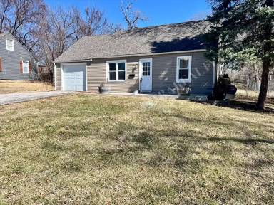 Main picture of 2833 S 9th St