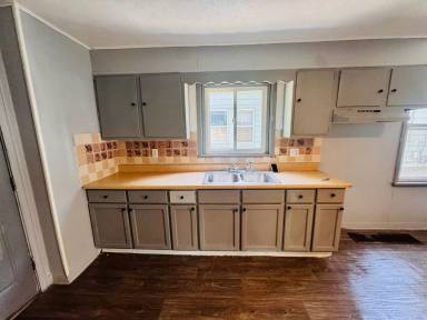 Main picture of 7209 Park Ave
