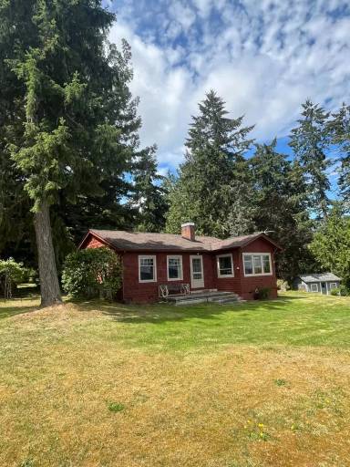 Main picture of 7620 Andrews Beach Rd NE