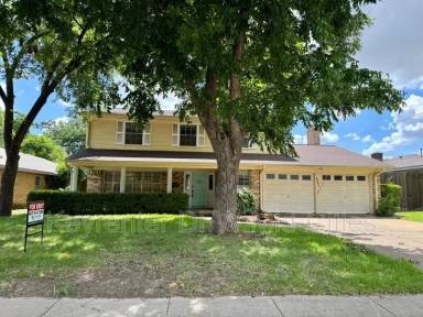 Main picture of 2505 Crestview Cir