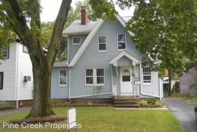 Main picture of 955 Dresden Rd