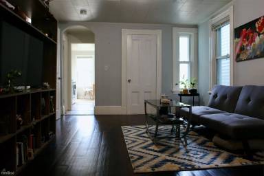 Main picture of 603 Bennington St