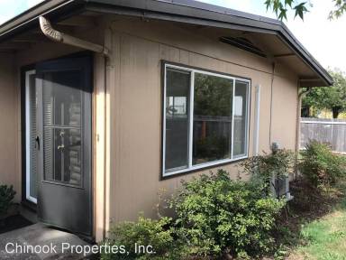 Main picture of 865 E 36th Pl