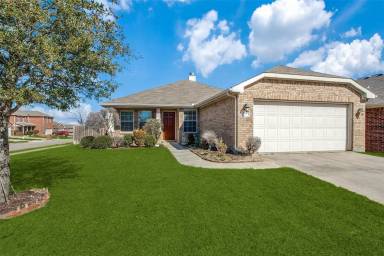 Main picture of 329 Crosscreek Dr