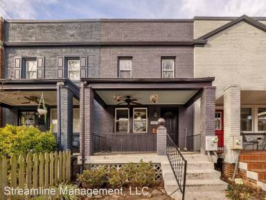 Main picture of 1007 15th St SE