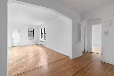 Main picture of 125 Hawthorne St