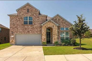 Main picture of 2200 Wellington Ln