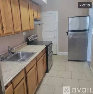 Main picture of 2923 N Lambert St