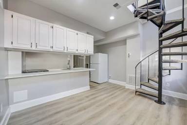 Main picture of 1213 12th St NW