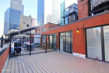 Main picture of 123 E 54th St