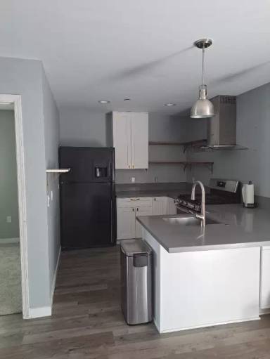 Main picture of 424 J St