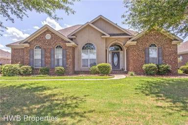 Main picture of 104 Sparrow Pointe Ct