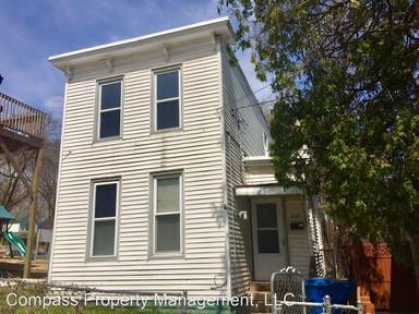 Main picture of 239 Fairbanks St NE
