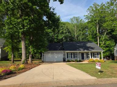 Main picture of 2230 Evergreen Dr