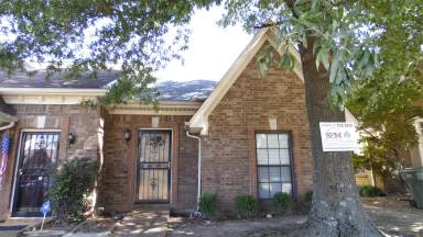 Main picture of 1650 Oaken Bucket Dr