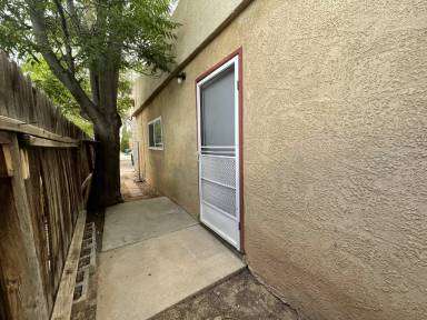 Main picture of 618 Jefferson St NE