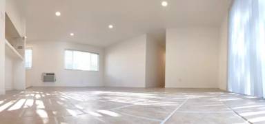 Main picture of 8108 Langdon Ave