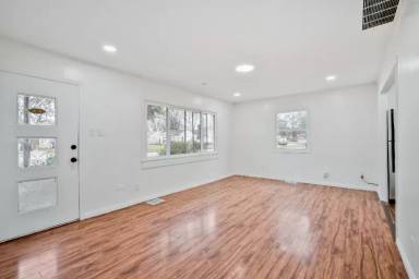Main picture of 2519 Walker Ave