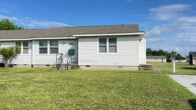 Main picture of 335 Starling St