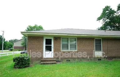 Main picture of 400 N Taylor St