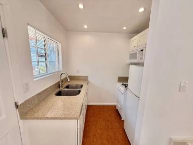 Main picture of 7529 Herschel Ave