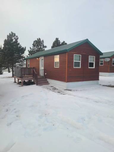 Main picture of 102 E Highland