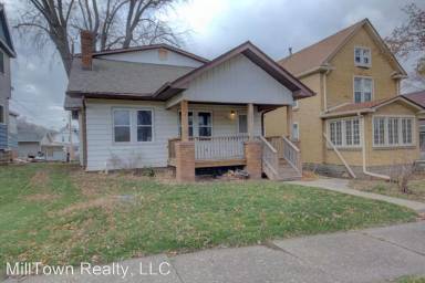 Main picture of 142 13th St