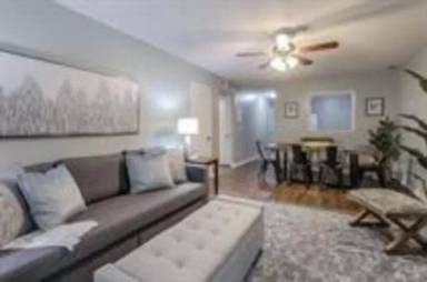 Main picture of 8327 Lowell Ave
