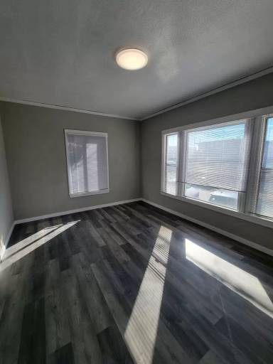 Main picture of 5800 Walnut St