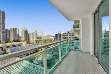 Main picture of The Plaza On Brickell