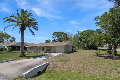 Main picture of 3565 Sterling Rd