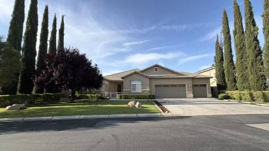 Main picture of 14215 Raphael Ave