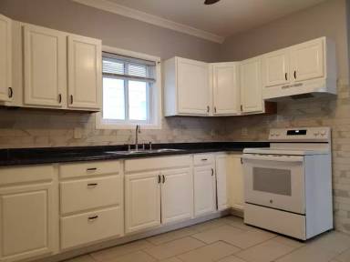 Main picture of 17 Gray St