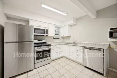 Main picture of 1001 W Elm St