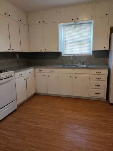 Main picture of 720 N Wood St