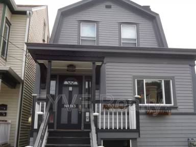 Main picture of 913 Russellwood Ave