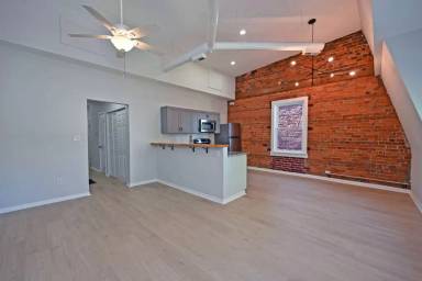Main picture of 2228 Kemper Ln