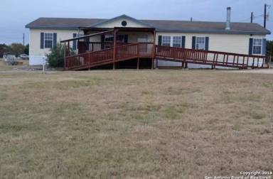 Main picture of 582 Riverside Dr