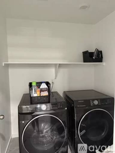 Main picture of 11000 Uvalda St