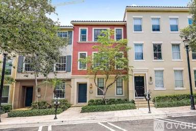 Main picture of 634 Fern St