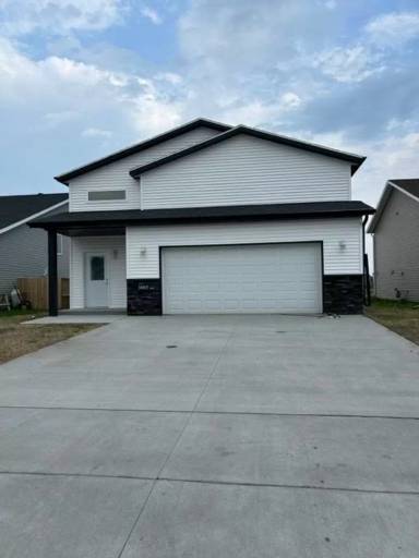 Main picture of 3045 39th Ave S