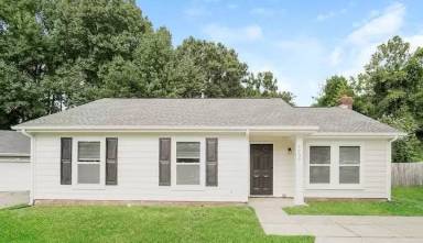 Main picture of 2032 David Earl Dr