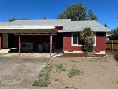 Main picture of 520 NW 10th St