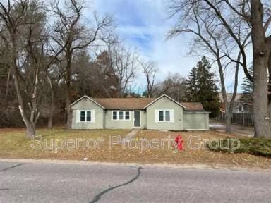 Main picture of 125 W Lake Ave