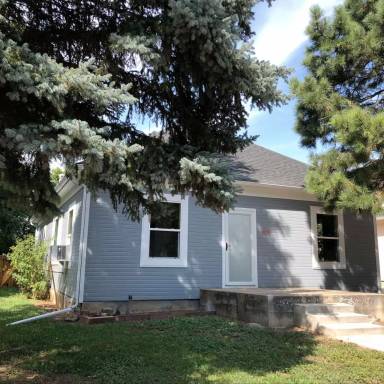 Main picture of 275 S 5th St