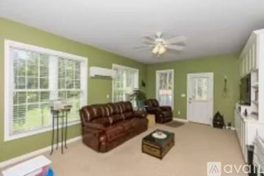 Main picture of 223 Shellbank Dr