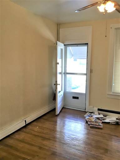 Main picture of 523 Wunder St